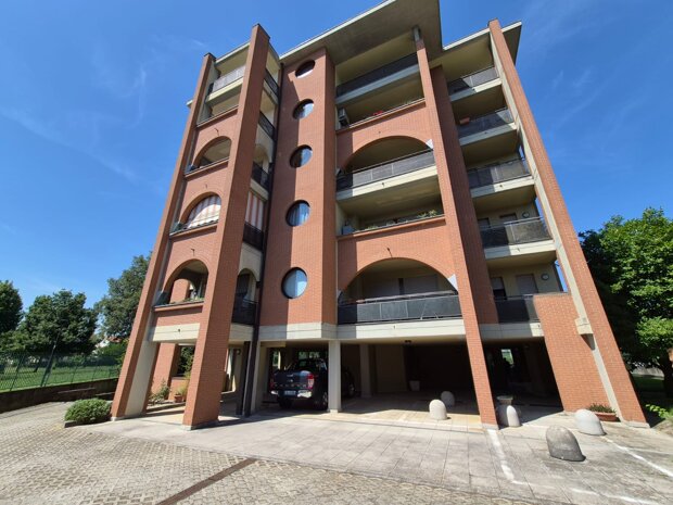 ABBIATEGRASSO Tre locali recente costruzione