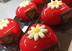 dolce a forma di cuore