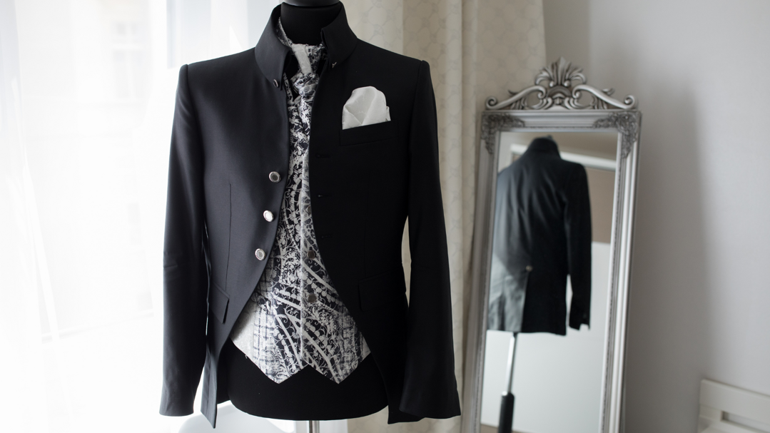 ABITI SPOSI SU MISURA ABITI SPOSI SU MISURA