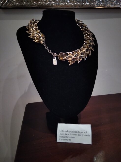 collana bigiotteria d'epoca ysl.jpeg collana bigiotteria d'epoca ysl.jpeg