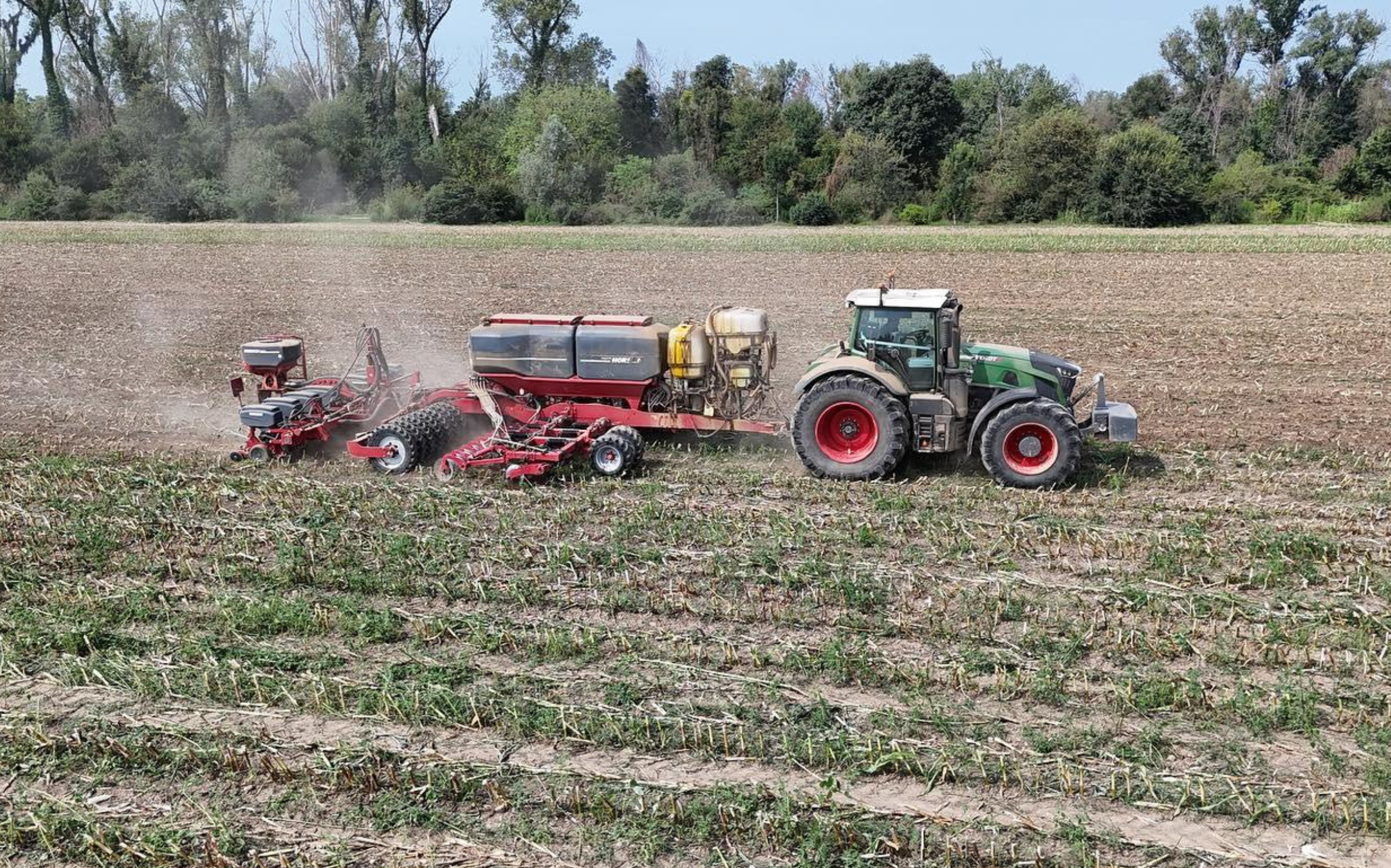 Strip tillage: con la lavorazione a strisce terreni più fertili, meno costi ed aumento della produttività