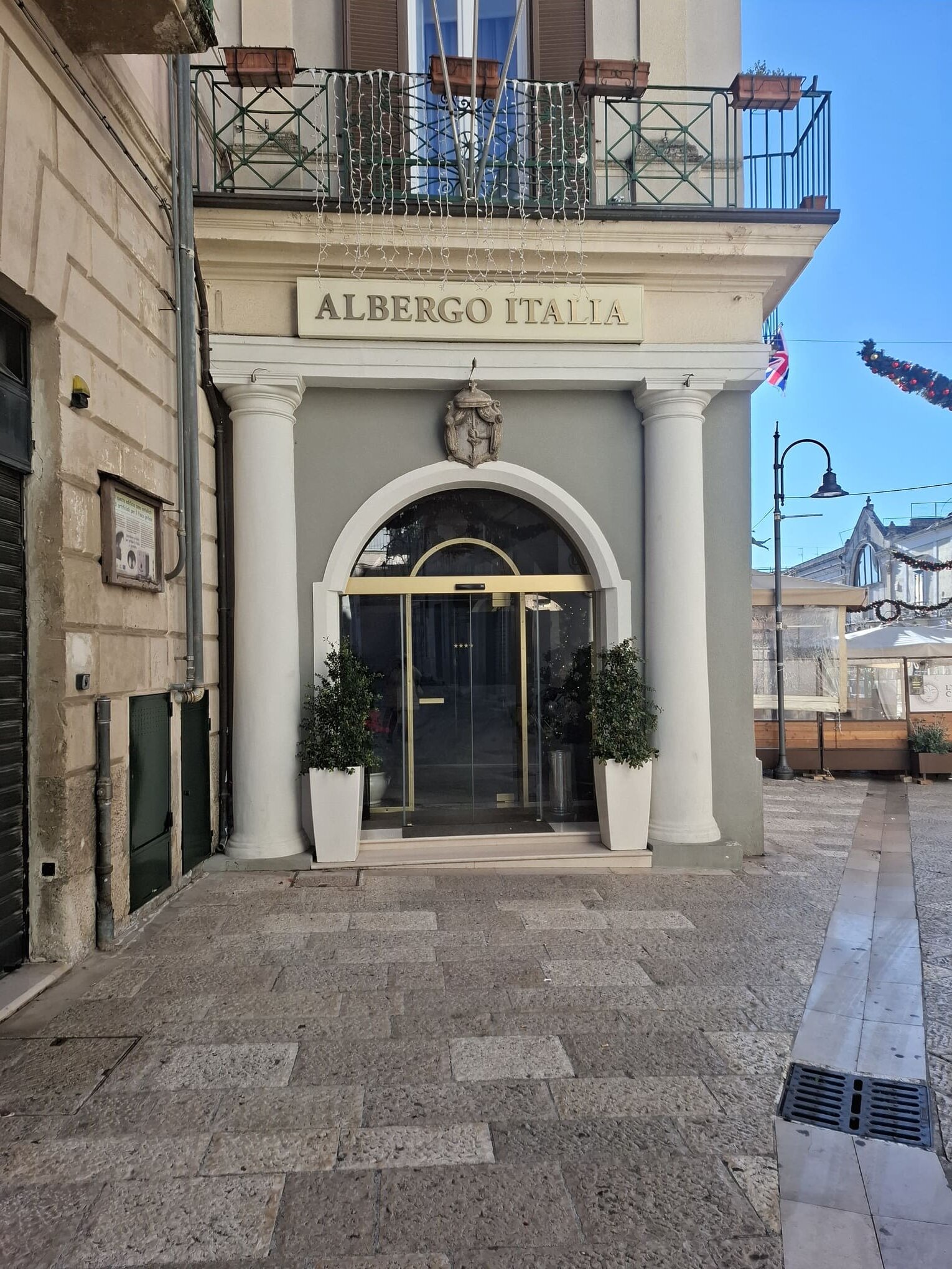 albergo-italia-ingresso.jpeg albergo-italia-ingresso.jpeg