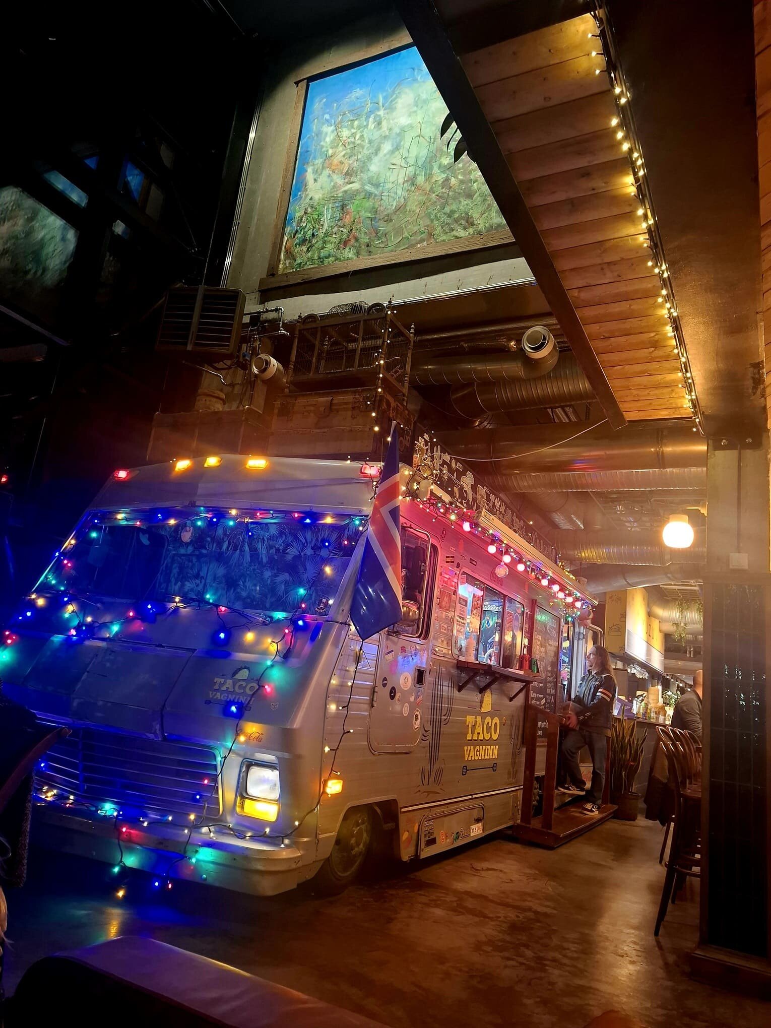 20251211_210501.jpeg 20251211_210501.jpeg