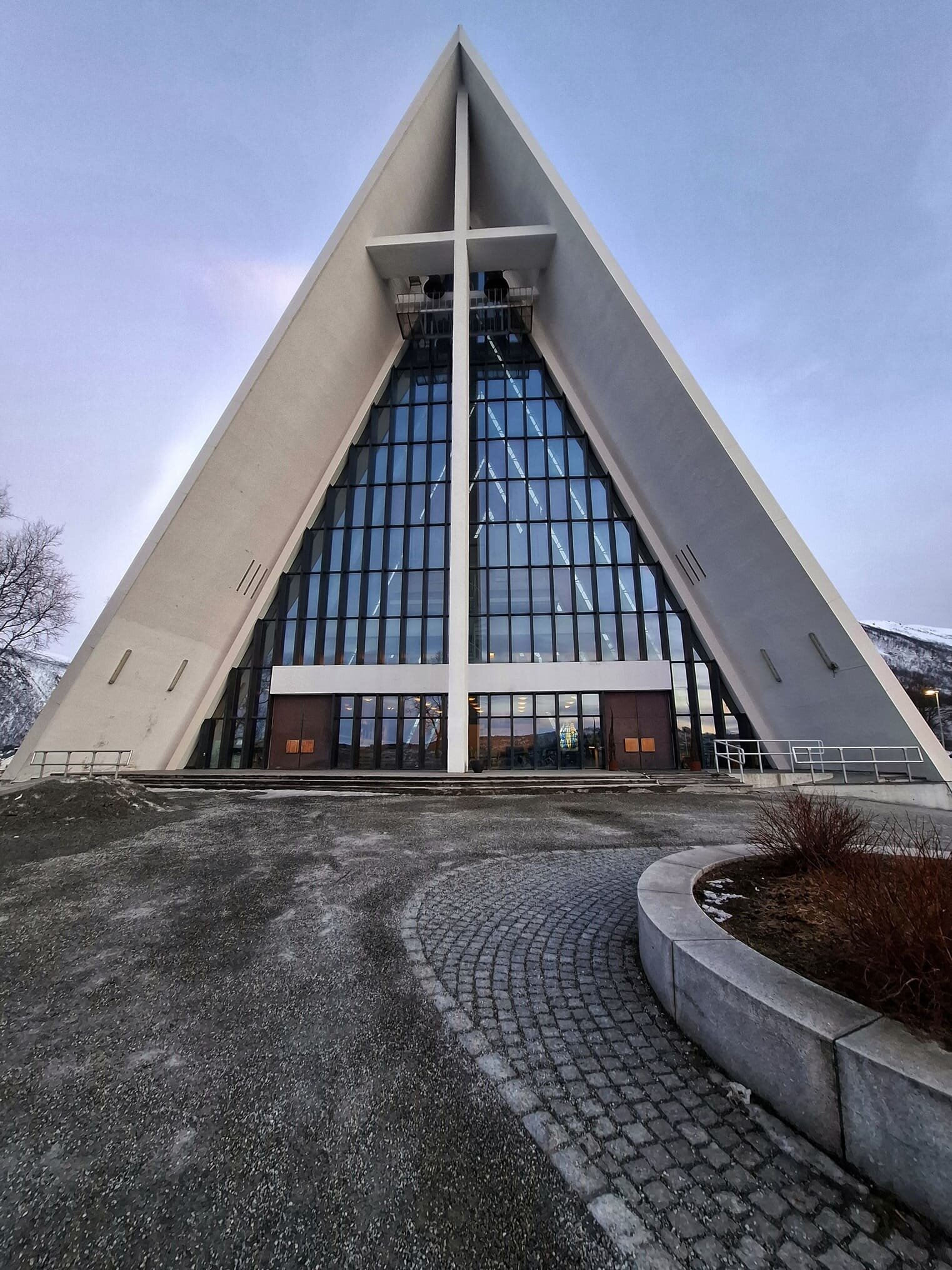 tromso_cattedrale_artica.jpeg