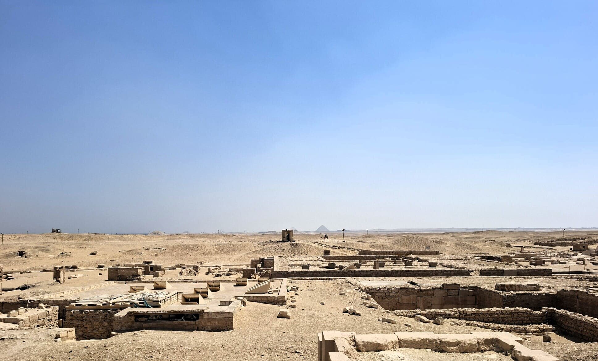 panorama-da-saqquara.jpeg panorama-da-saqquara.jpeg