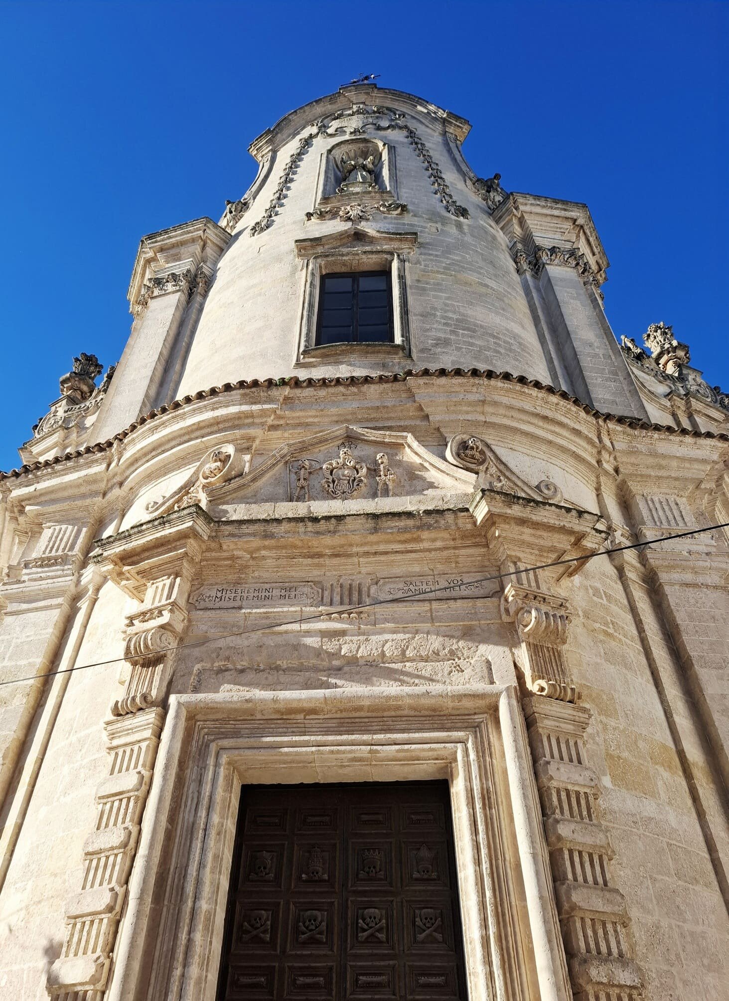 dettagli-portale-chiesa-purgatorio.jpeg dettagli-portale-chiesa-purgatorio.jpeg