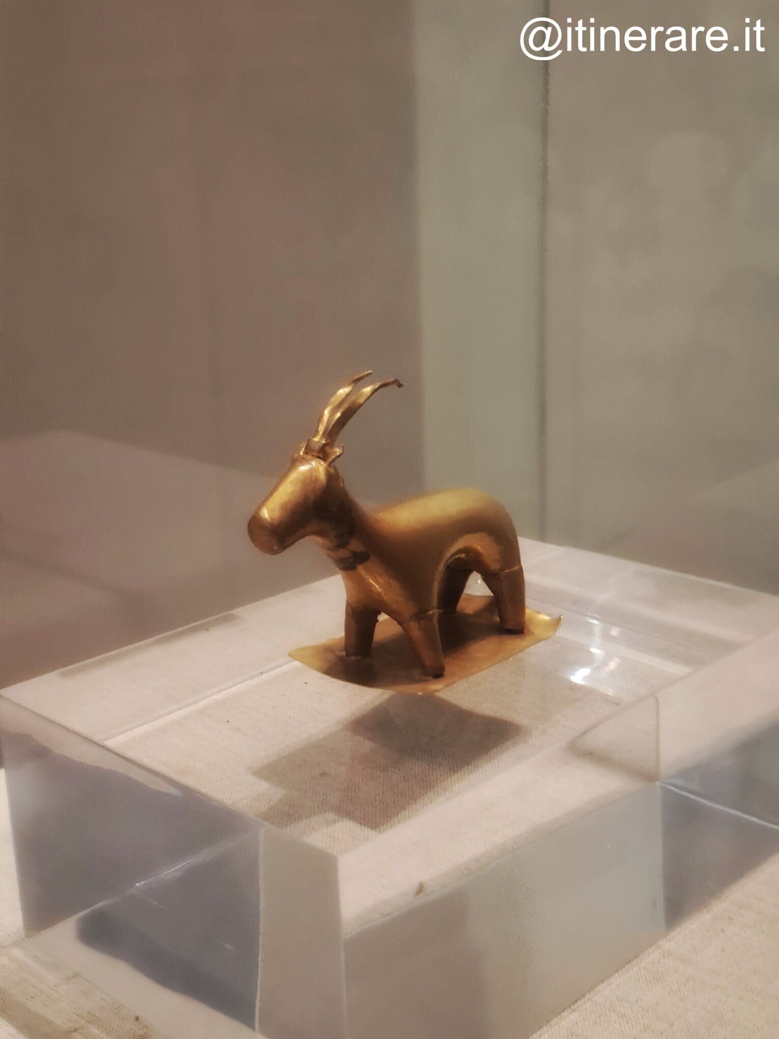 santorini_domenica_museofirapreistorica_caprettodorato_fira.jpeg santorini_domenica_museofirapreistorica_caprettodorato_fira.jpeg