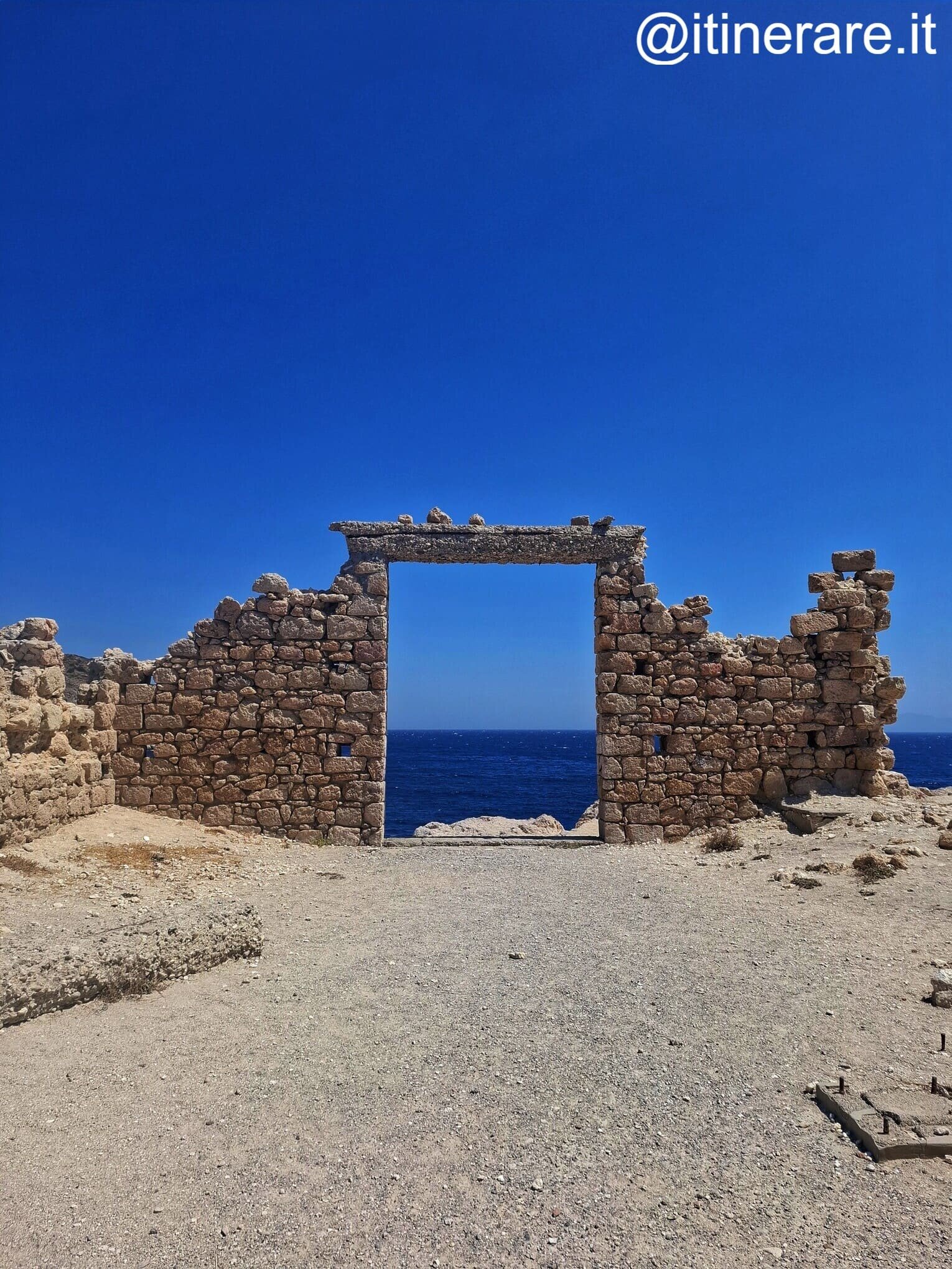 milos_mercoledì_rovine__firopotamos.jpeg milos_mercoledì_rovine__firopotamos.jpeg