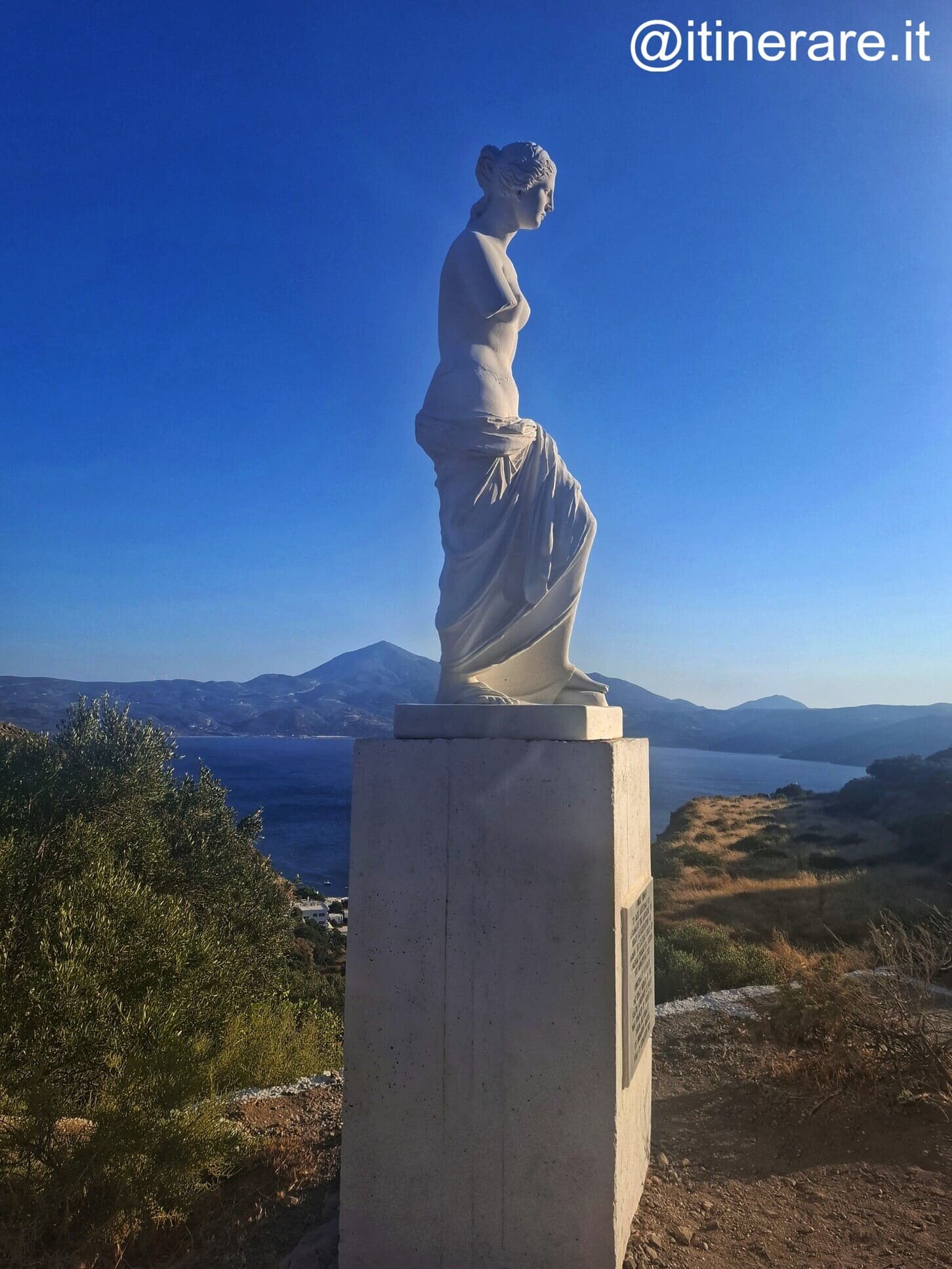 milos_mercoledì_venere-ebaia_tripliti.jpeg milos_mercoledì_venere-ebaia_tripliti.jpeg