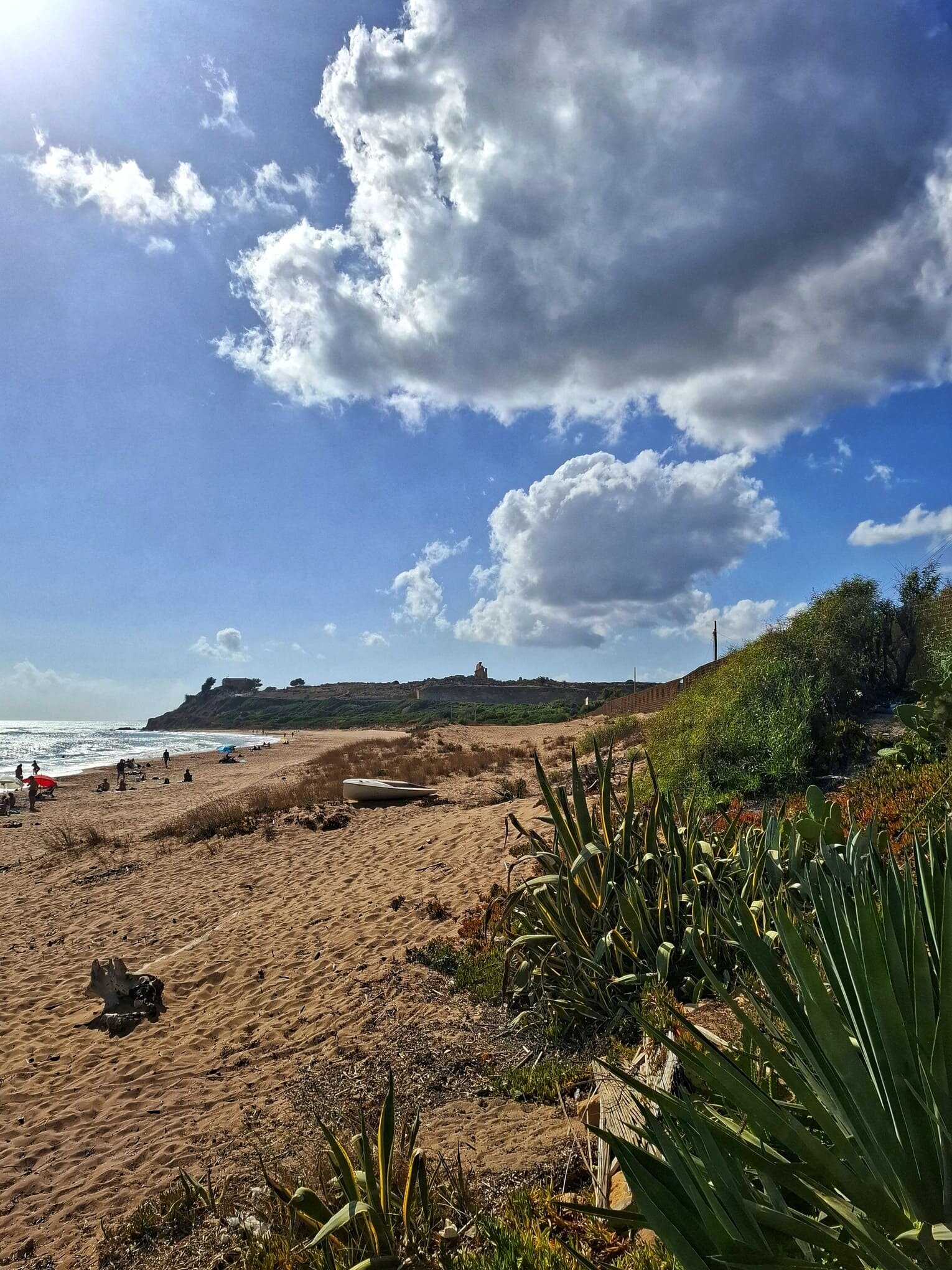 spiaggia-di-selinunte.jpeg spiaggia-di-selinunte.jpeg