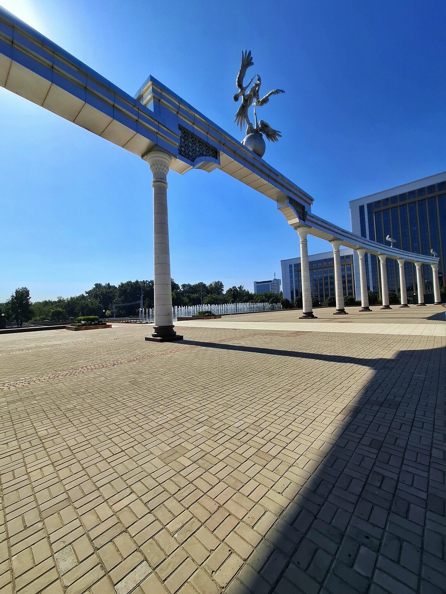 piazzaindipendenza_tashkent.jpeg piazzaindipendenza_tashkent.jpeg