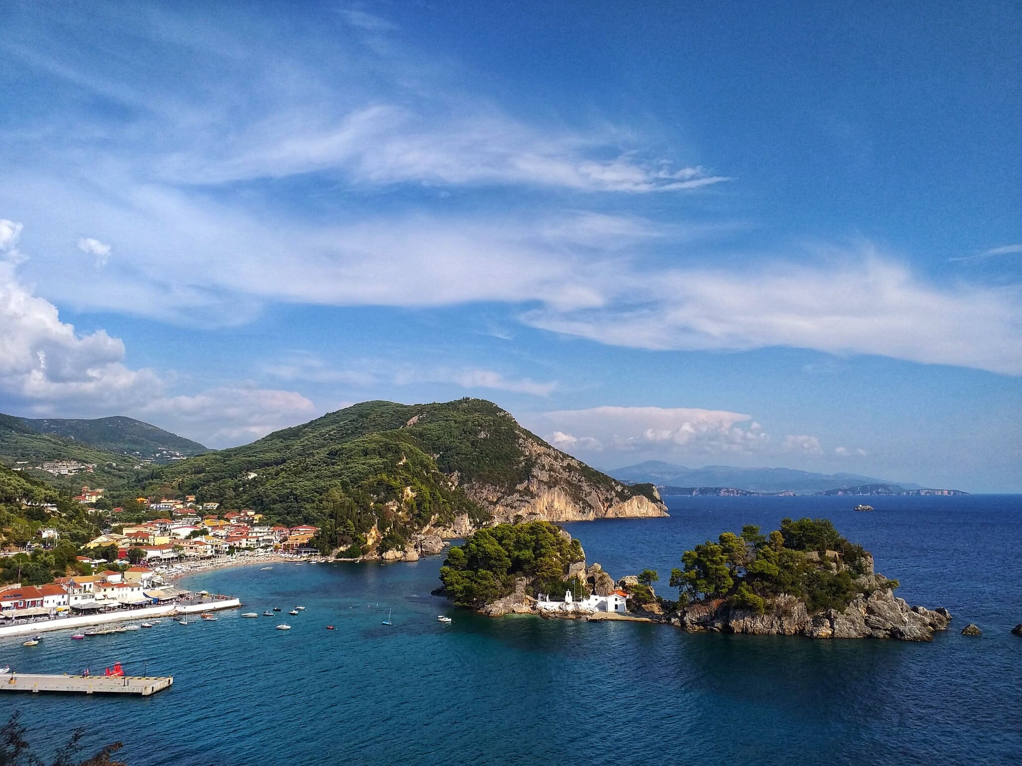 Fuga romantica nell&rsquo;Epiro: tra Syvota, Preveza, Parga, i miti dell&rsquo;Acheronte e i misteri del Necromanteion