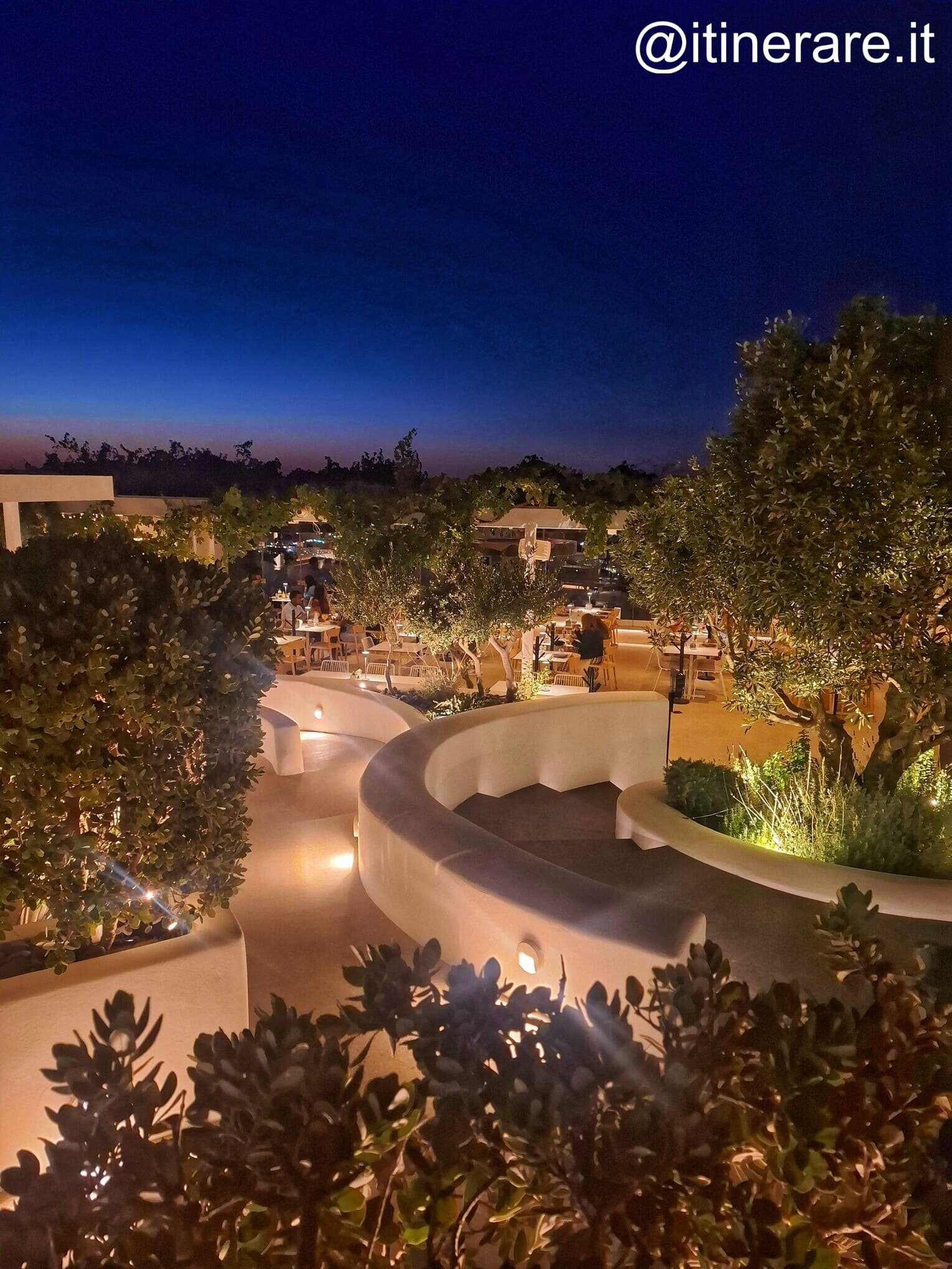 santorini_lunedì_restaurant_pyrgos.jpeg santorini_lunedì_restaurant_pyrgos.jpeg