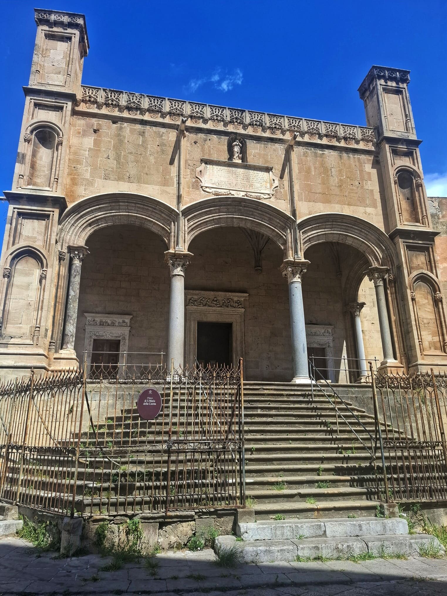 chiesa-catena.jpeg chiesa-catena.jpeg