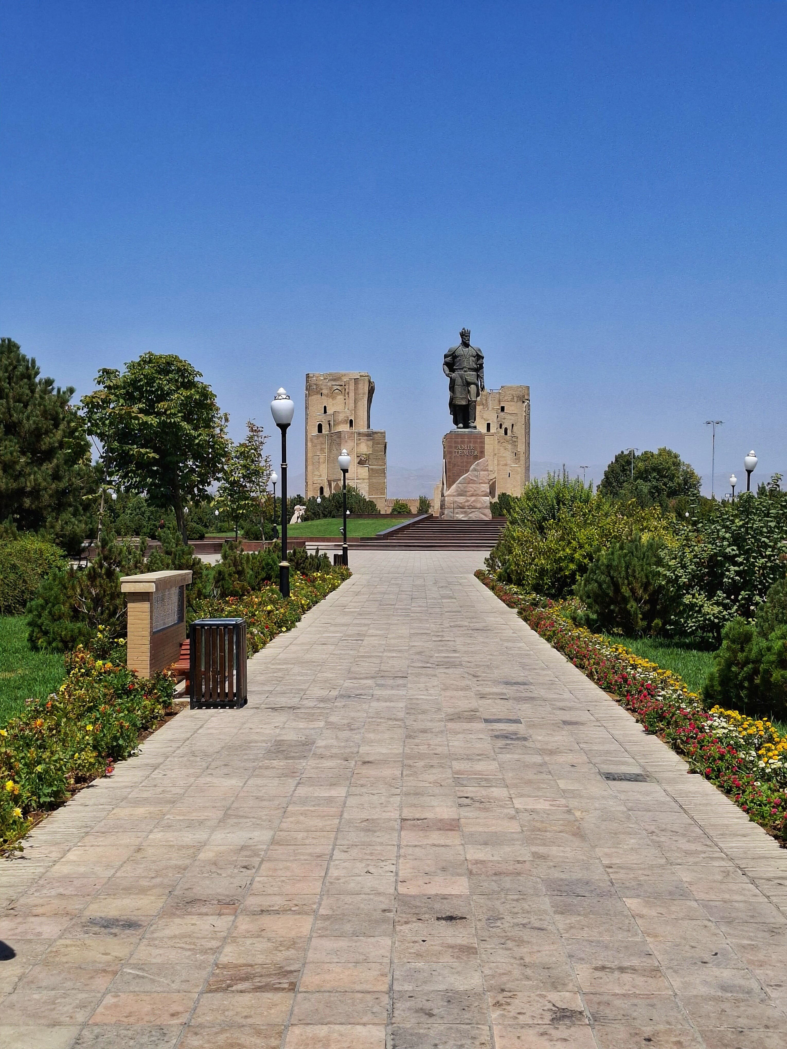 statua_tamaerlanos_shahrisabz.jpeg statua_tamaerlanos_shahrisabz.jpeg
