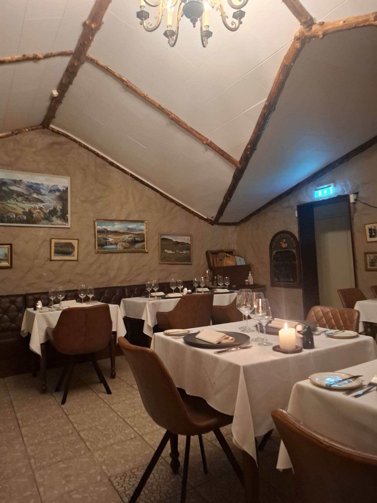 20251212_200620.jpeg 20251212_200620.jpeg