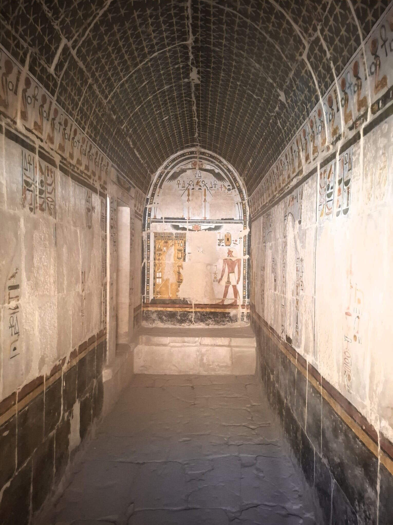 interni-hapteshut.jpeg interni-hapteshut.jpeg