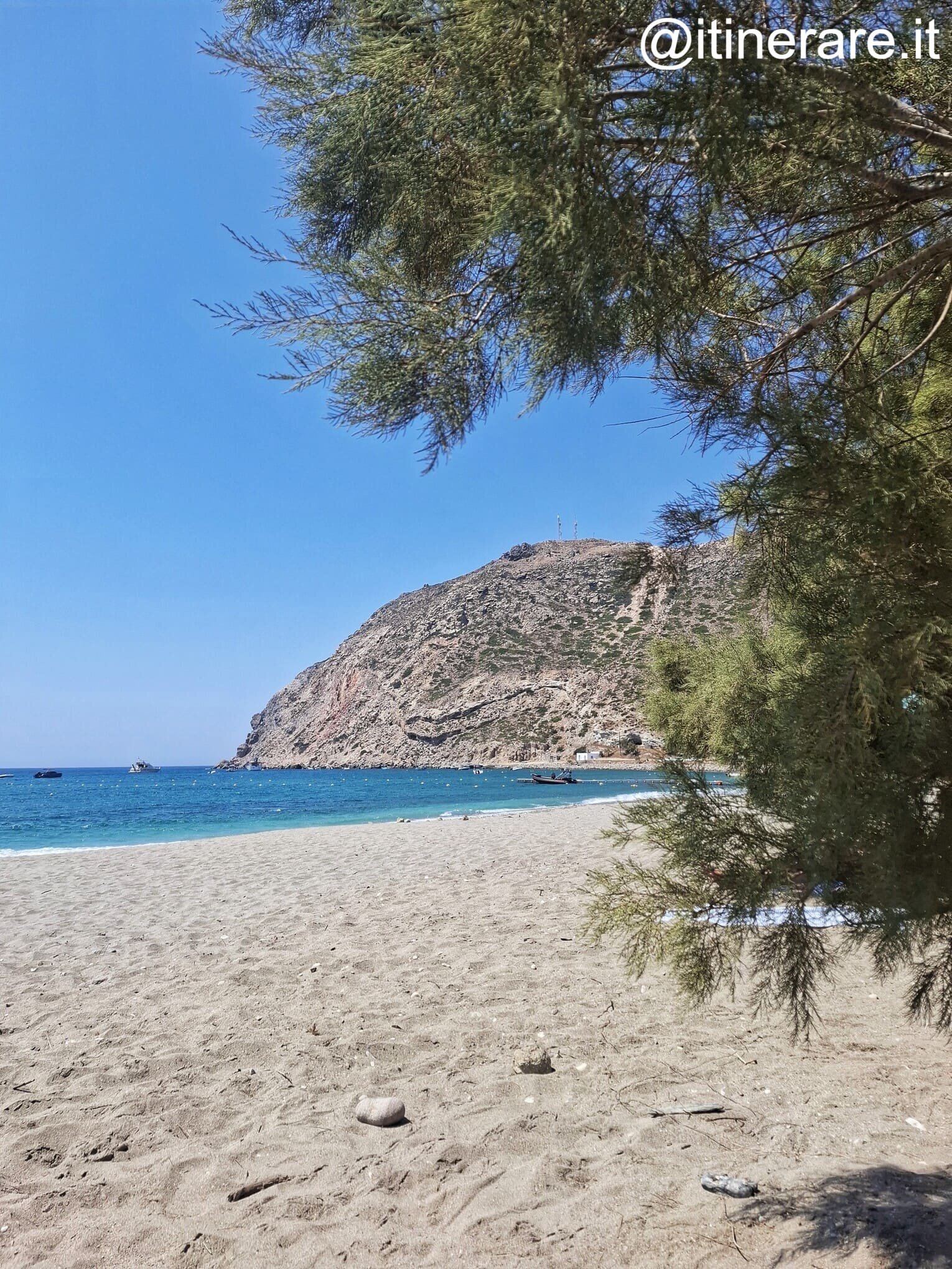 milos_venerdì_vista_kalolivadi.jpeg milos_venerdì_vista_kalolivadi.jpeg