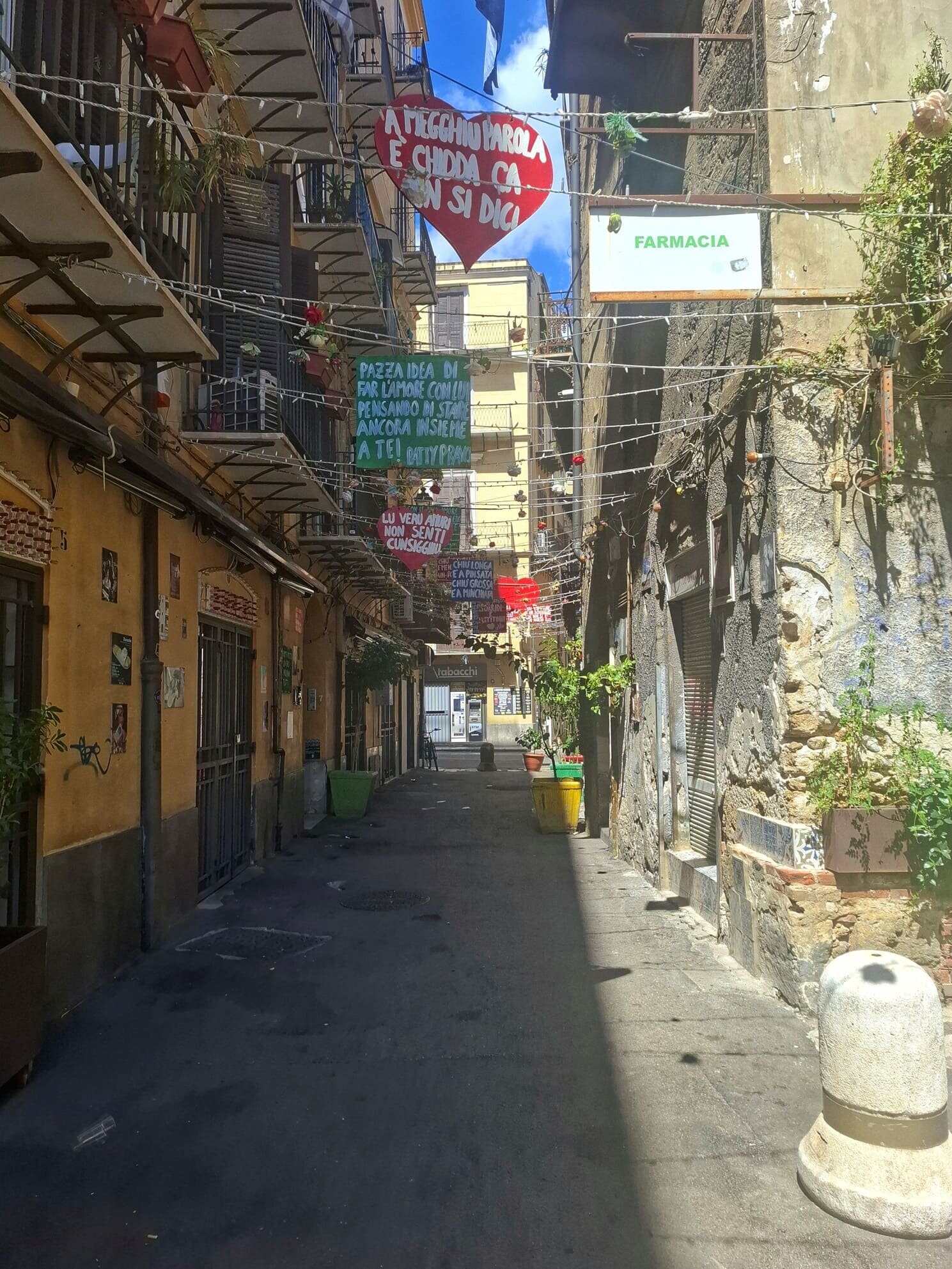 vicoli-della-vucciria.jpeg vicoli-della-vucciria.jpeg