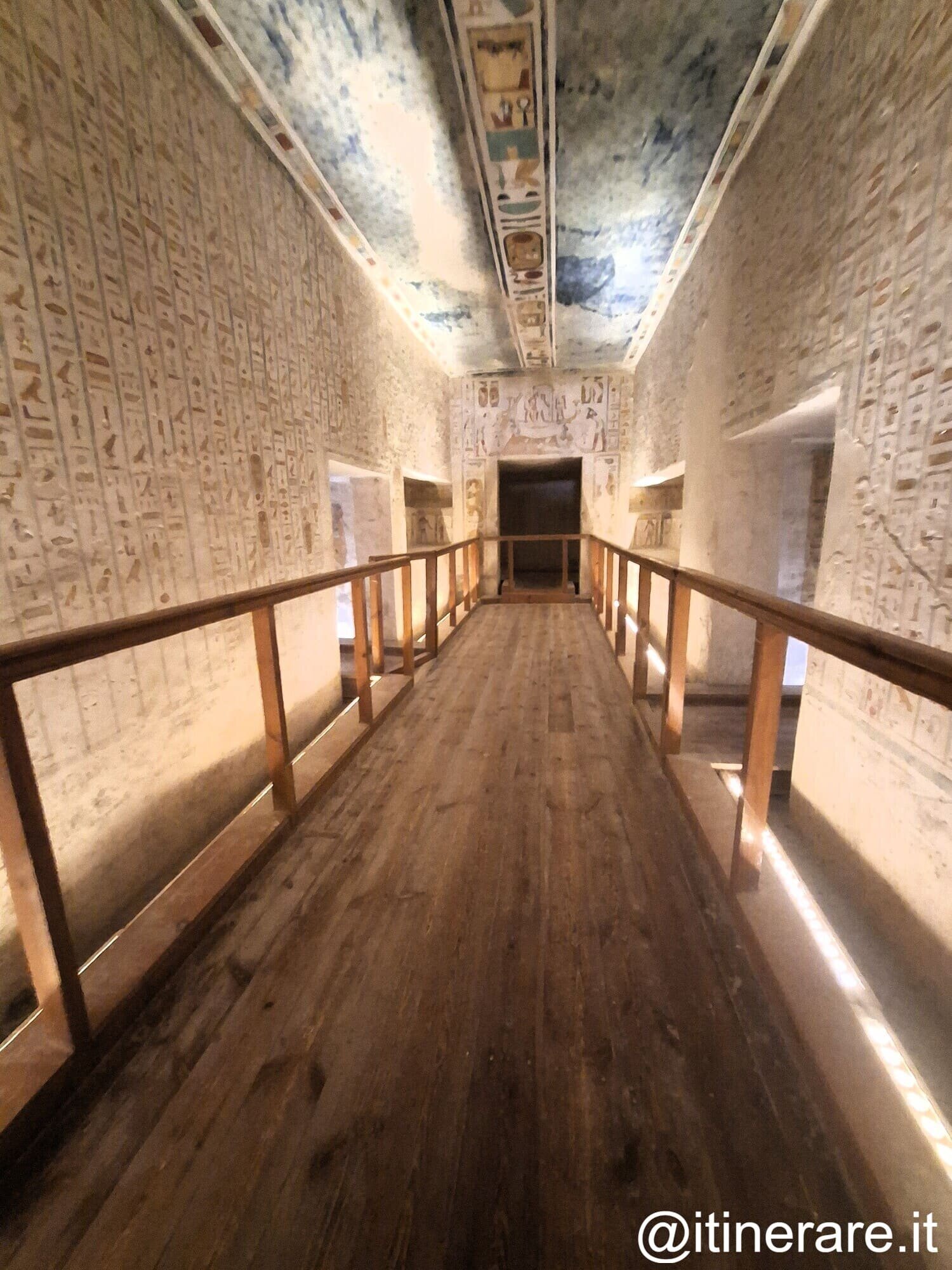 interni-tombe-valle-re---copia.jpeg interni-tombe-valle-re---copia.jpeg