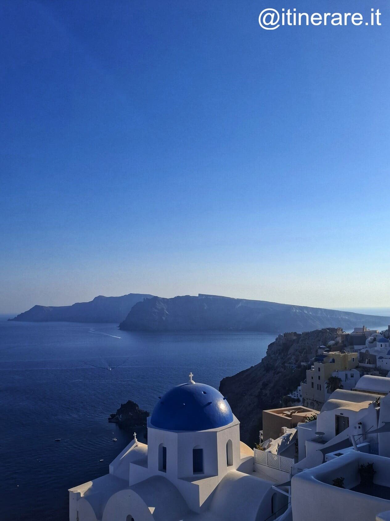 santorini_sabato_cupoleversotherasia_oia.jpeg santorini_sabato_cupoleversotherasia_oia.jpeg