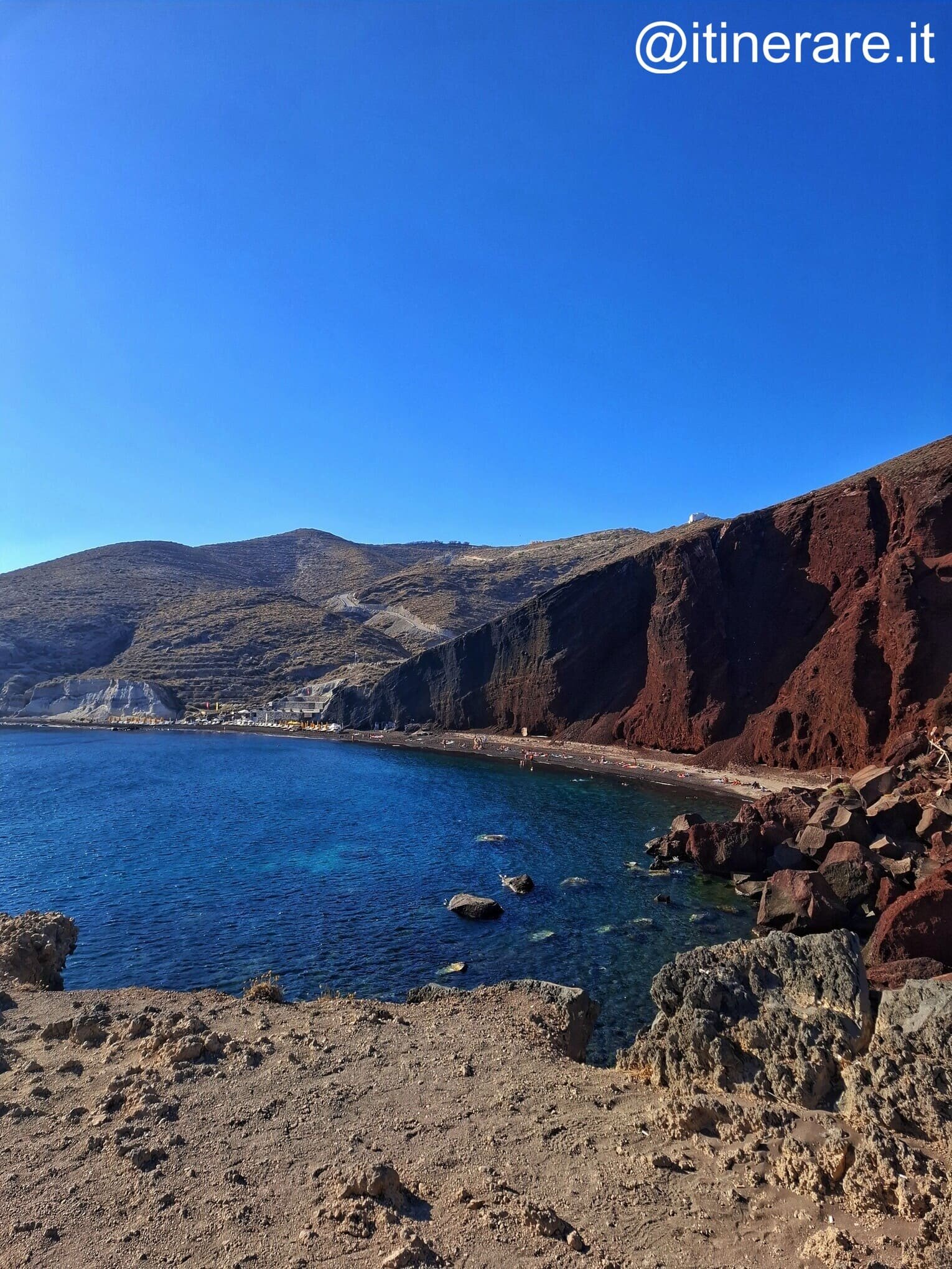 santorini_lunedì_redbeach.jpeg santorini_lunedì_redbeach.jpeg