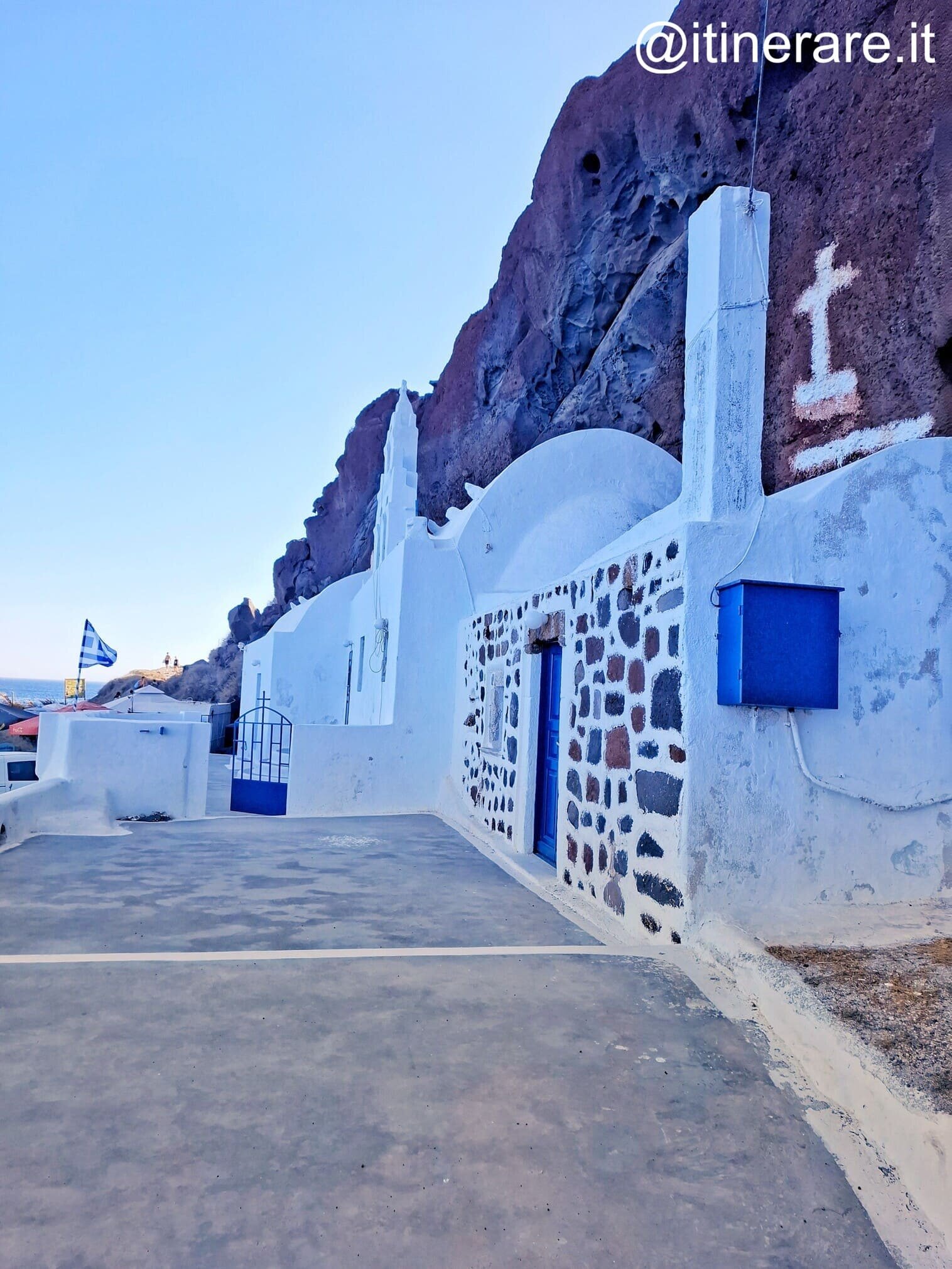 santorini_lunedì_chiesa_red-beach.jpeg santorini_lunedì_chiesa_red-beach.jpeg