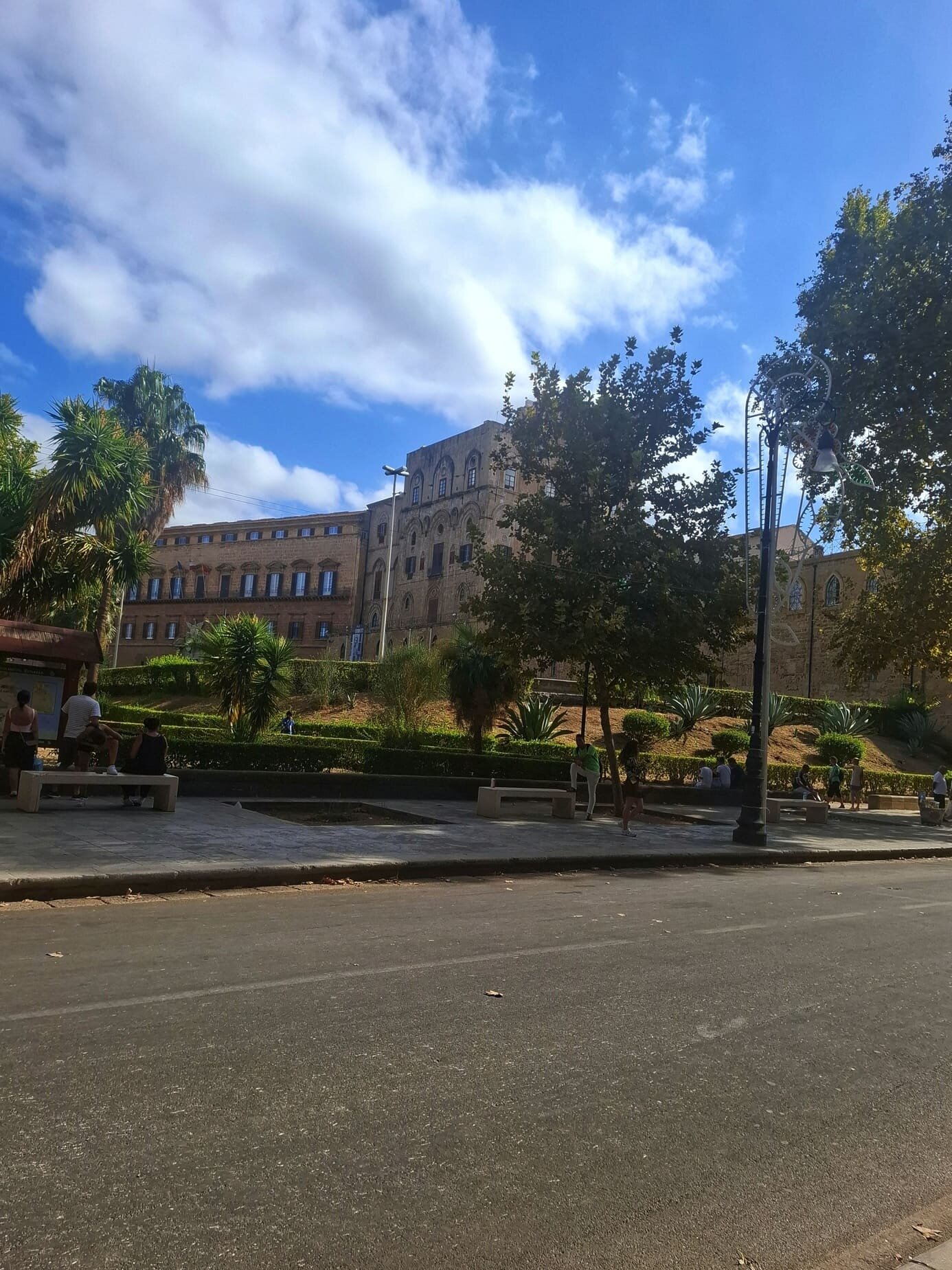 palazzo-reale.jpeg palazzo-reale.jpeg