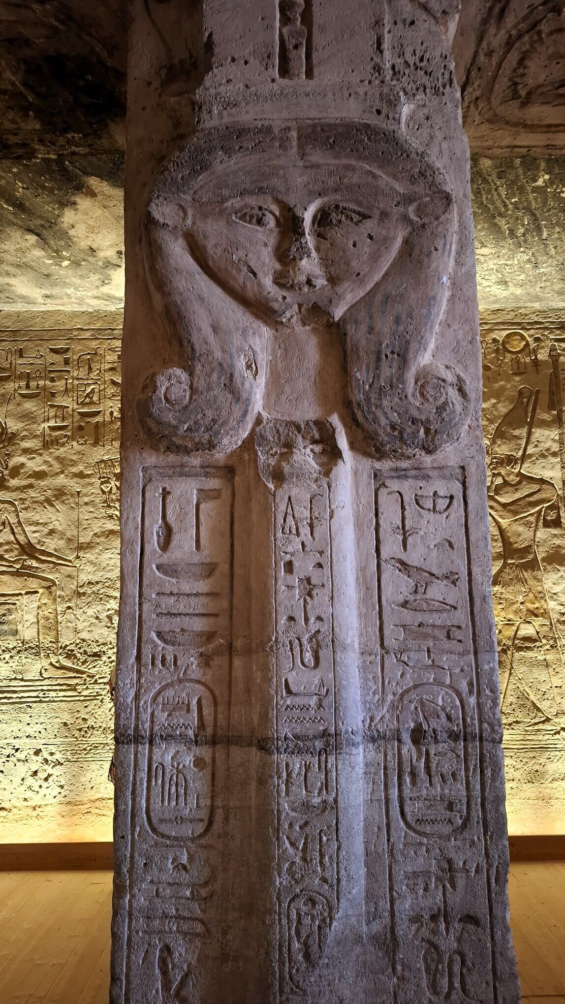 interni-nefertari.jpeg interni-nefertari.jpeg