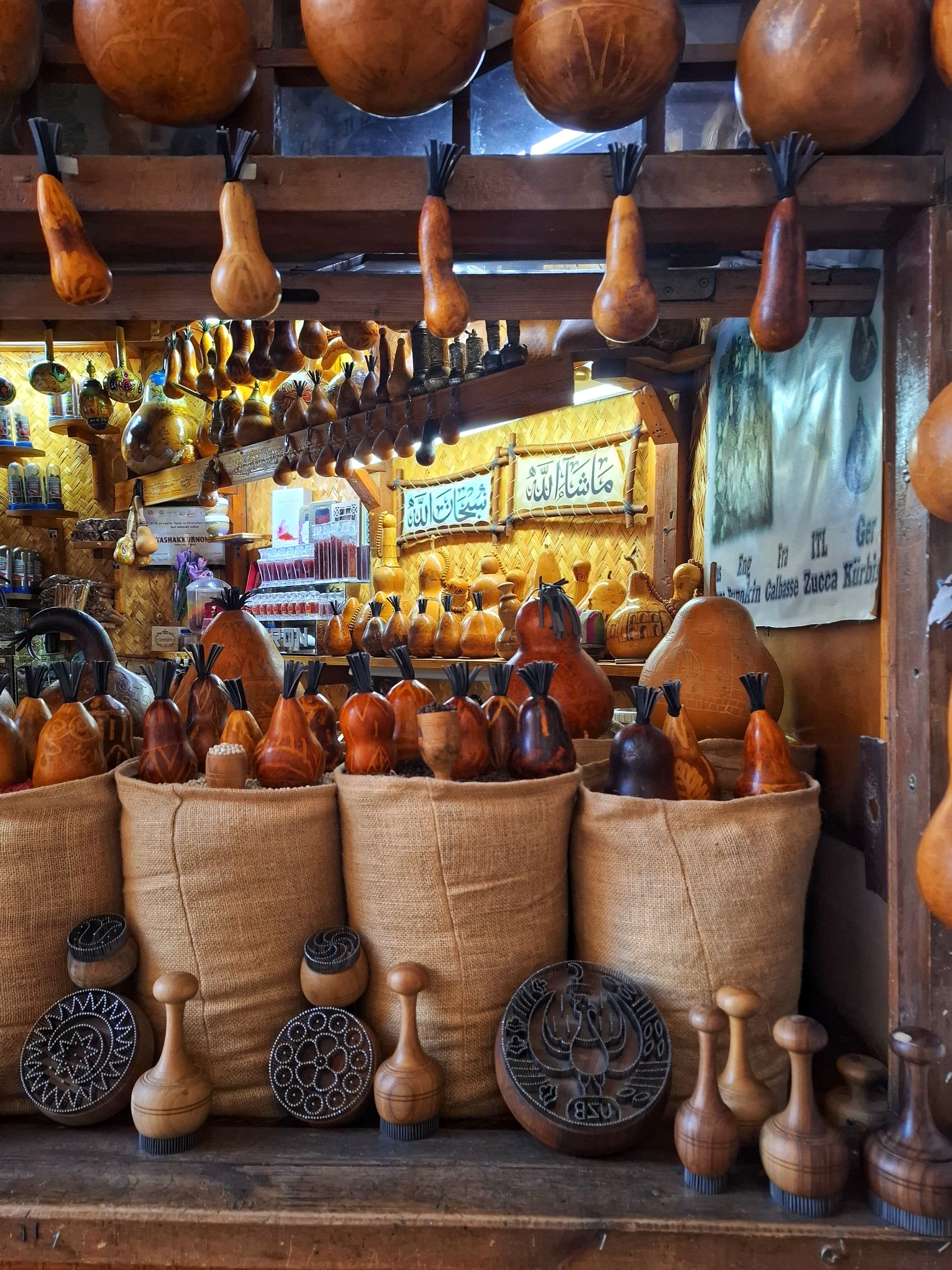 mercati_bukhara.jpeg mercati_bukhara.jpeg