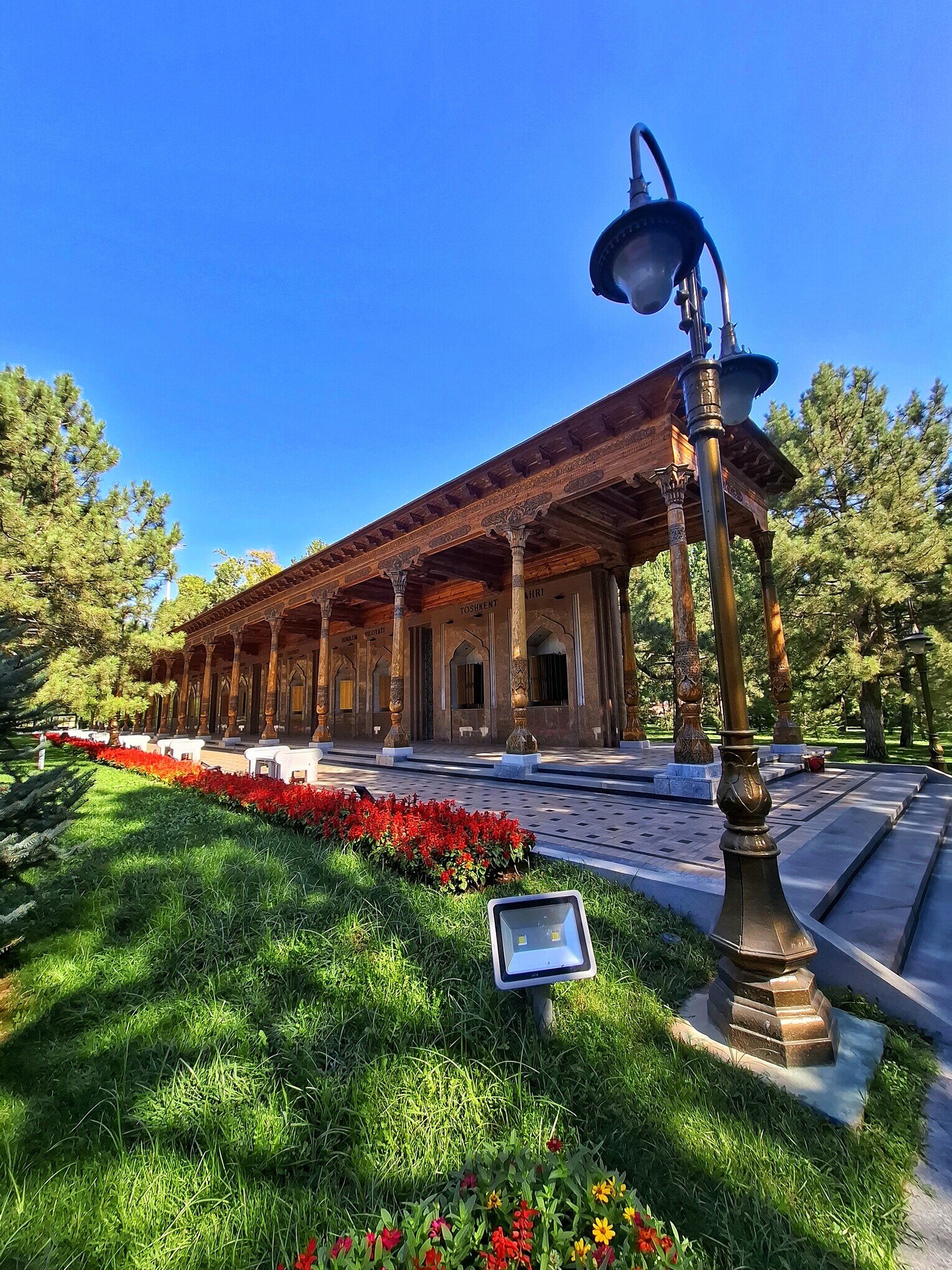tashkent_memoriale.jpeg tashkent_memoriale.jpeg