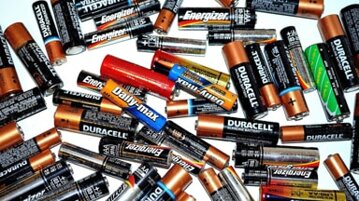 Batterie, pile, batterie bottone