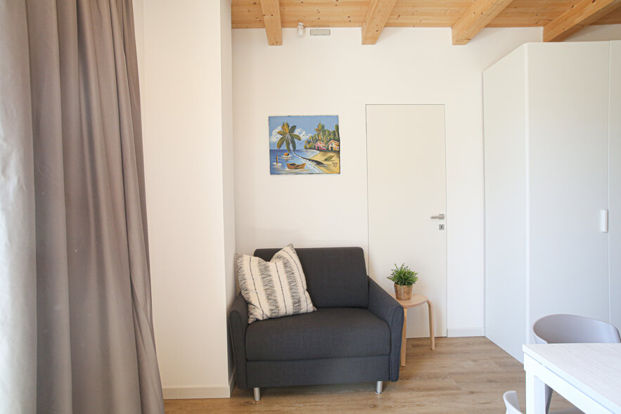 poltrona apt. 2.jpeg