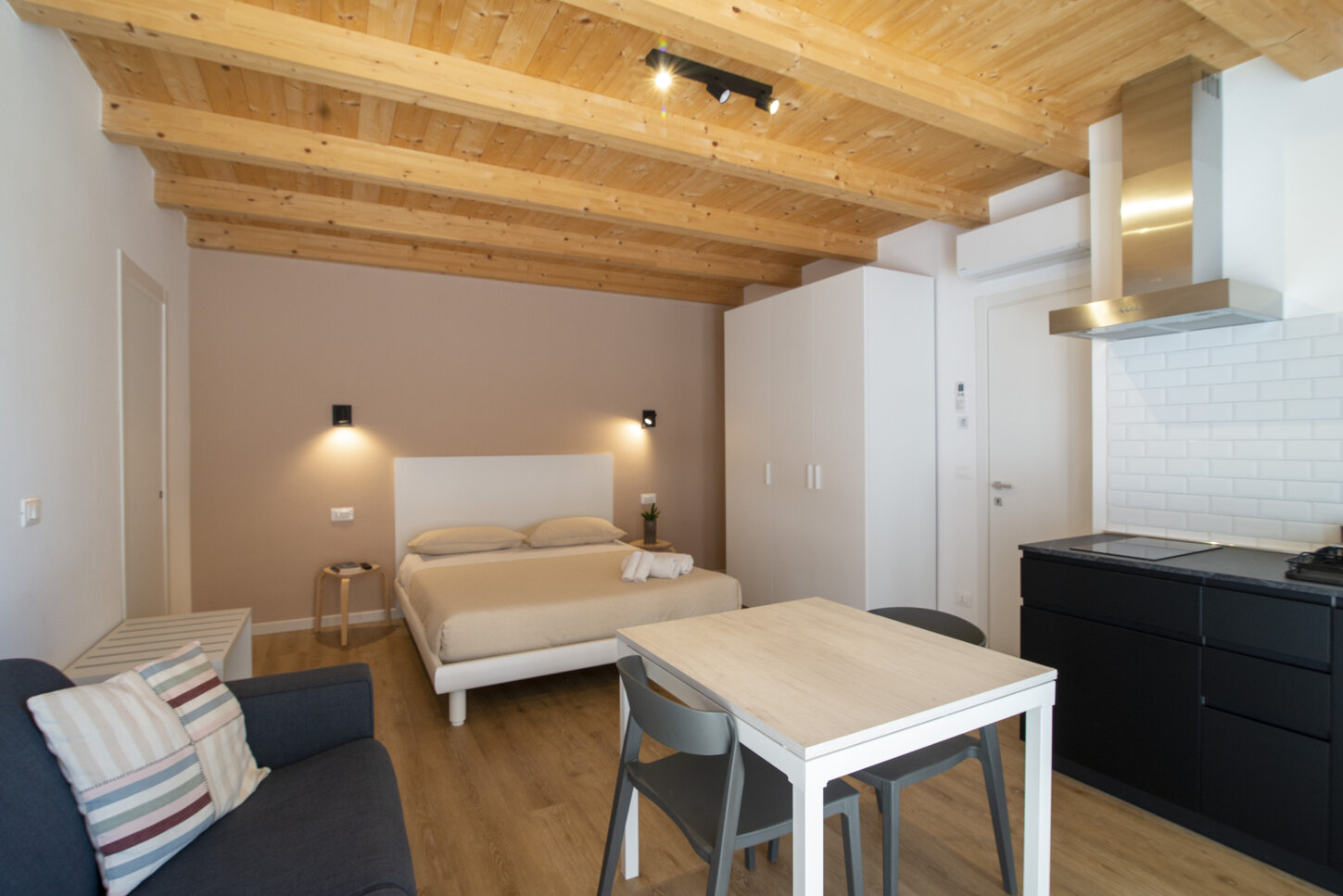 Aloe Comfort Rooms | B&B con Yoga e Massaggi a Pescara - Aloe Comfort Rooms  | Camere, Yoga e Massaggi a Pescara