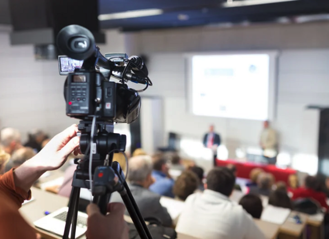 screenshot 2025-03-18 alle 17.14.39 screenshot 2025-03-18 alle 17.14.39