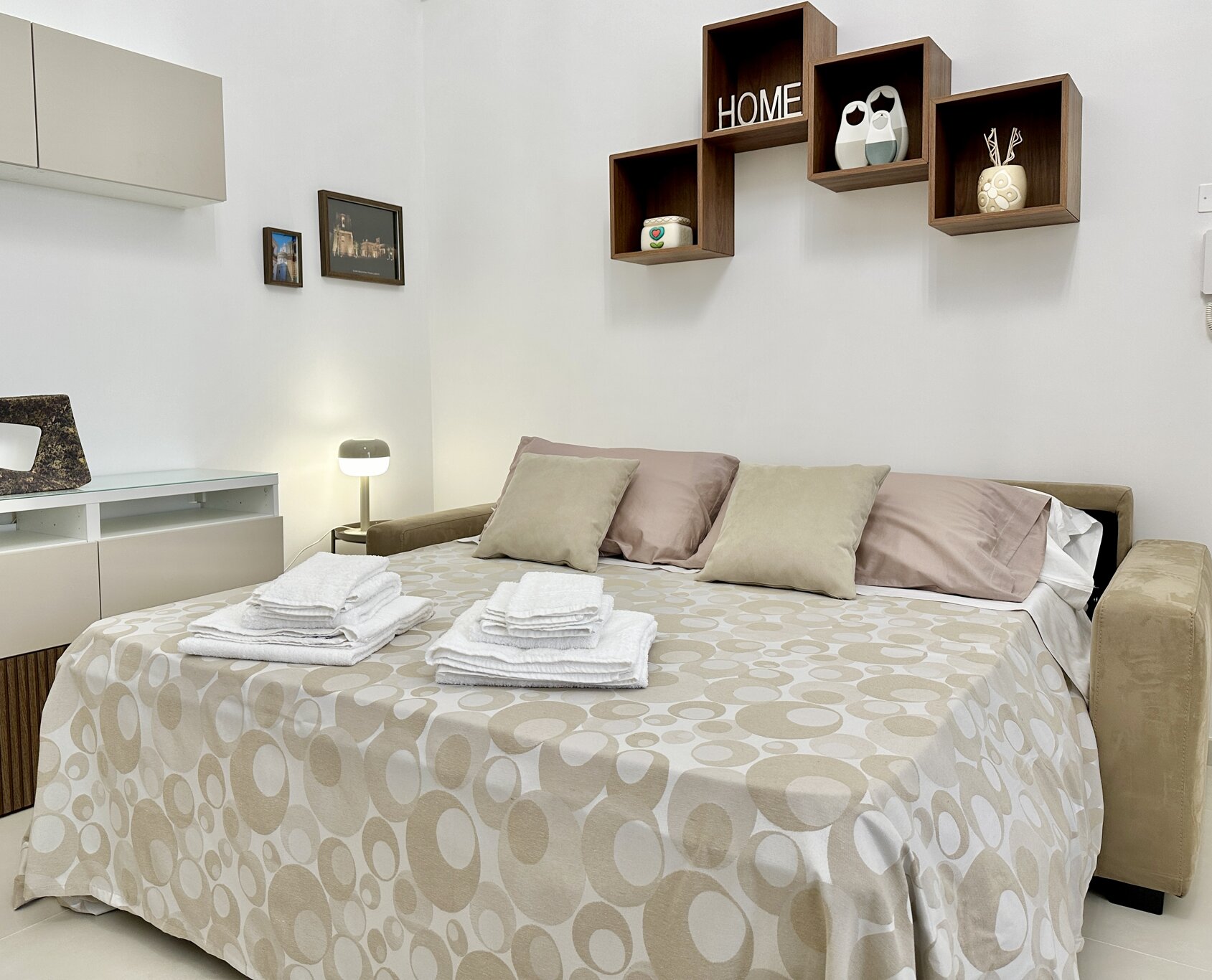 Camera da letto elegante in casa vacanza nel Salento