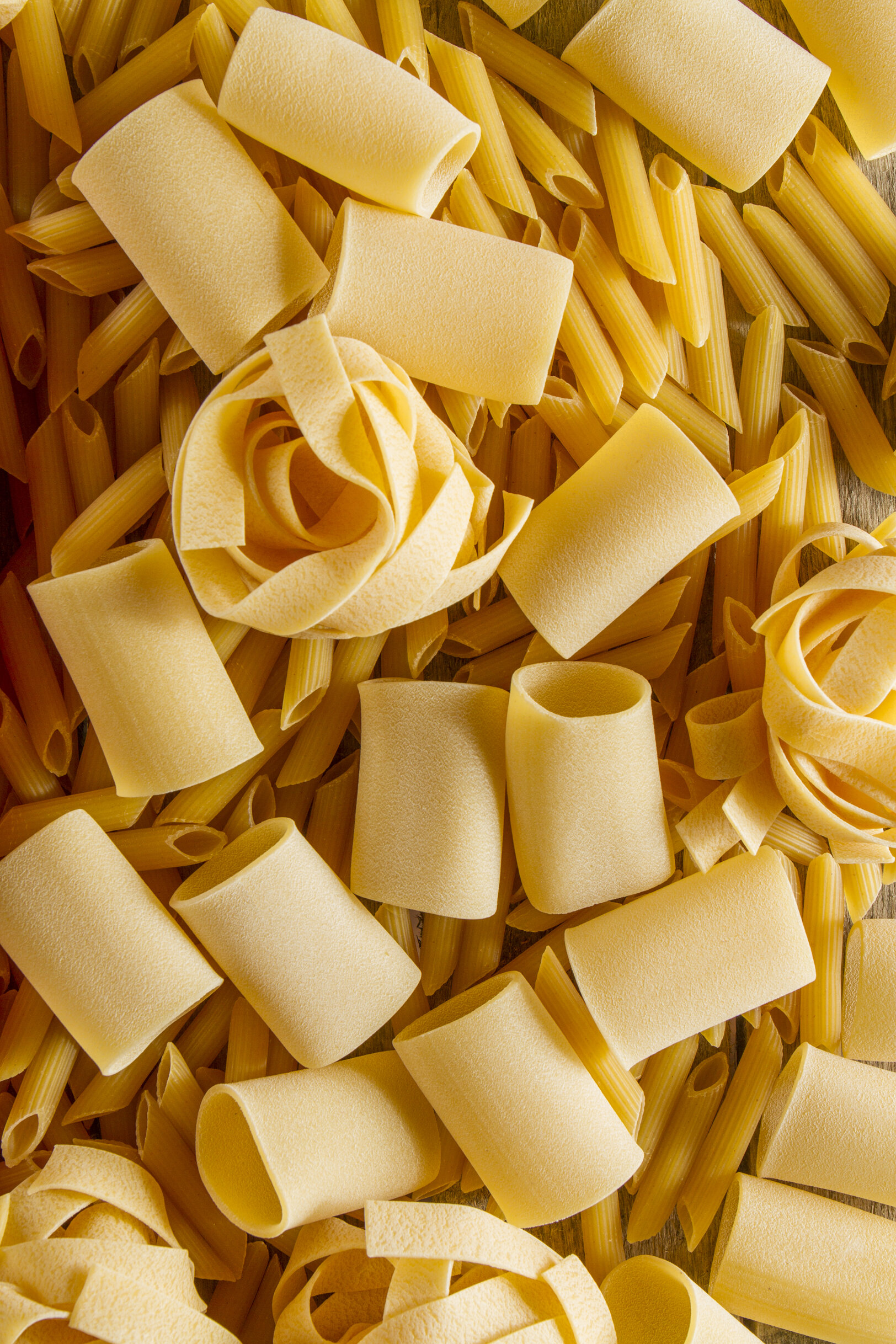 close-up-con-varieta-di-pasta.jpeg