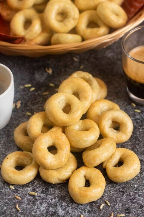 taralli (italian crackers).jpeg
