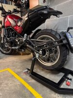 cavalletto-post-con-base-girevole-attacchi-a-v