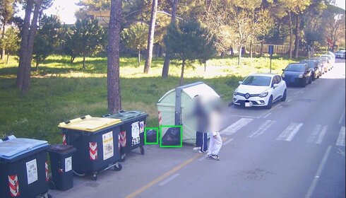 3 rifiuti a terra.jpeg 3 rifiuti a terra.jpeg