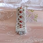 modello-venere-rosso-autunno