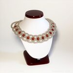 modello-venere-rosso-autunno