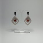 modello-venere-rosso-autunno