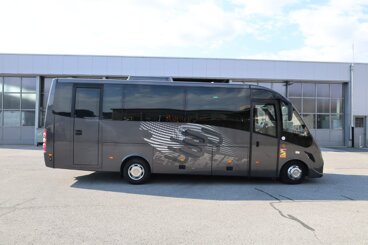 photo-2026-04-08-11-07-41 2.jpeg