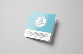 casa%20vittoria%20mockup%20-%20depliant%20con%20cartina%208
