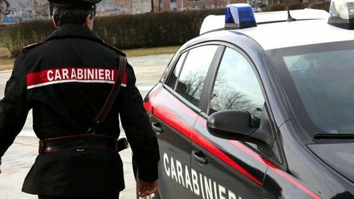 VIOLENZA SUL LUNGOMARE DI CO-RO, GIOVANE PESTATO E LASCIATO A TERRA