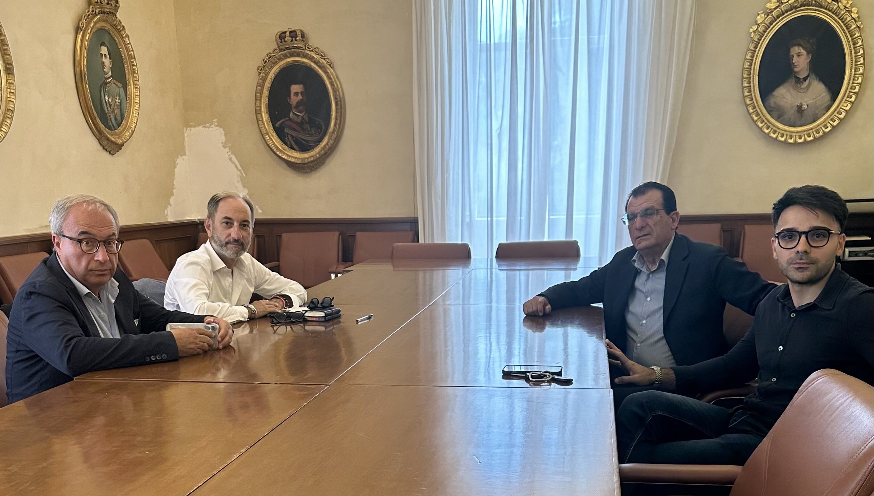 PROVINCIA DEMOCRATICA PARTE DAI TERRITORI: STRADE, SCUOLE E CONTI PUBBLICI AL CENTRO DELL'AZIONE POLITICA