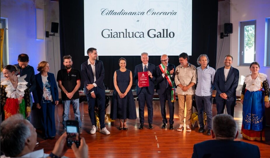 VACCARIZZO, GALLO CITTADINO ONORARIO PER IL SUO IMPEGNO ISTITUZIONALE A TUTELA DELLE MINORANZE