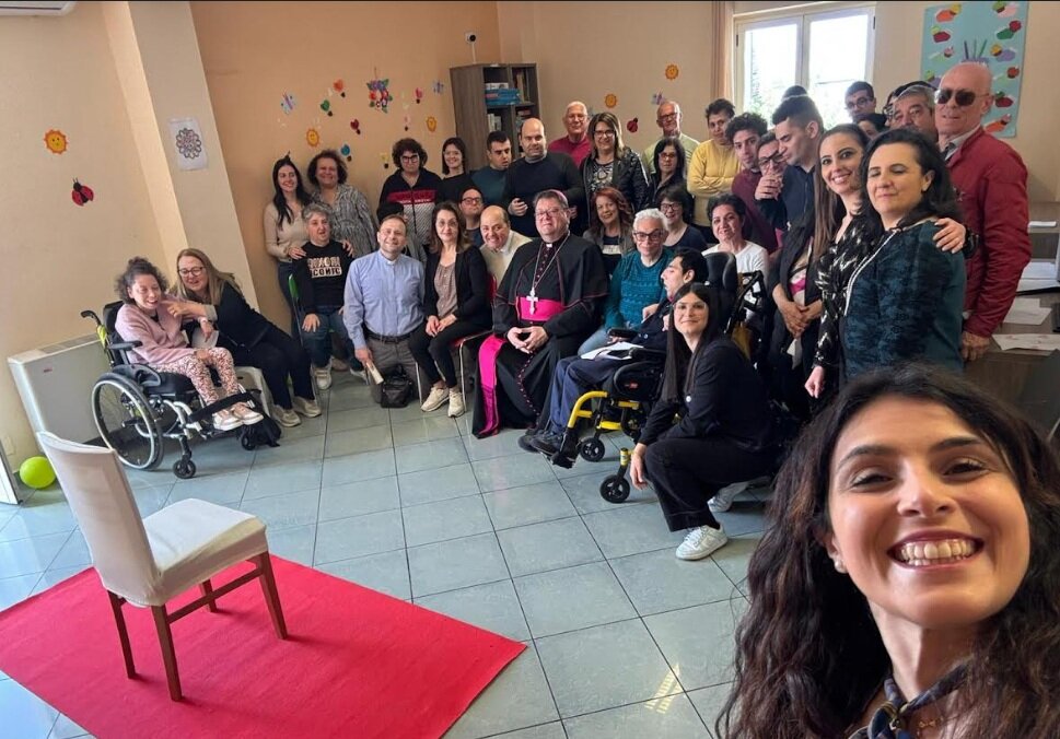 L&rsquo;ARCIVESCOVO ALOISE IN VISITA AI FIGLI DELLA LUNA