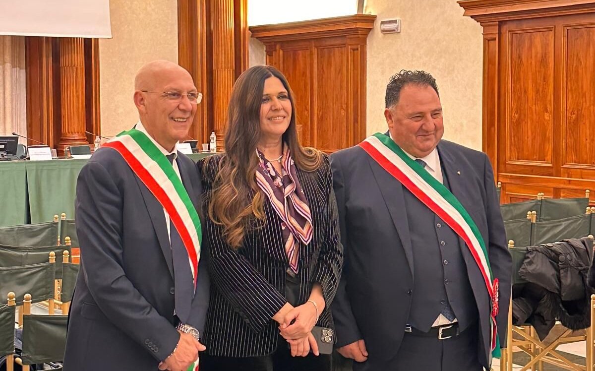 VACCARIZZO AL SENATO: OMAGGIO ALLA DONNA ARB&Euml;RESHE